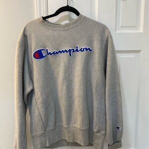 Champion Gray Men's Crewneck Embroidered and Thick material
